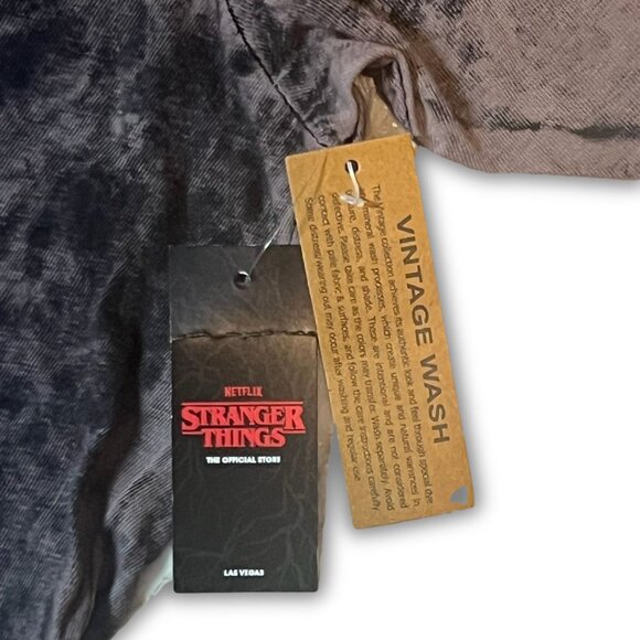 Stranger Things Viva Las Vecna Graphic T-Shirt L Netflix Official Merch 100% Cot - Picture 7 of 7